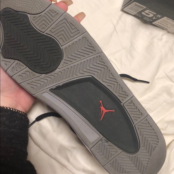 Air Jordan 4s Retro(GS) Toro Bravos MAKE OFFER - Picture 4 of 8